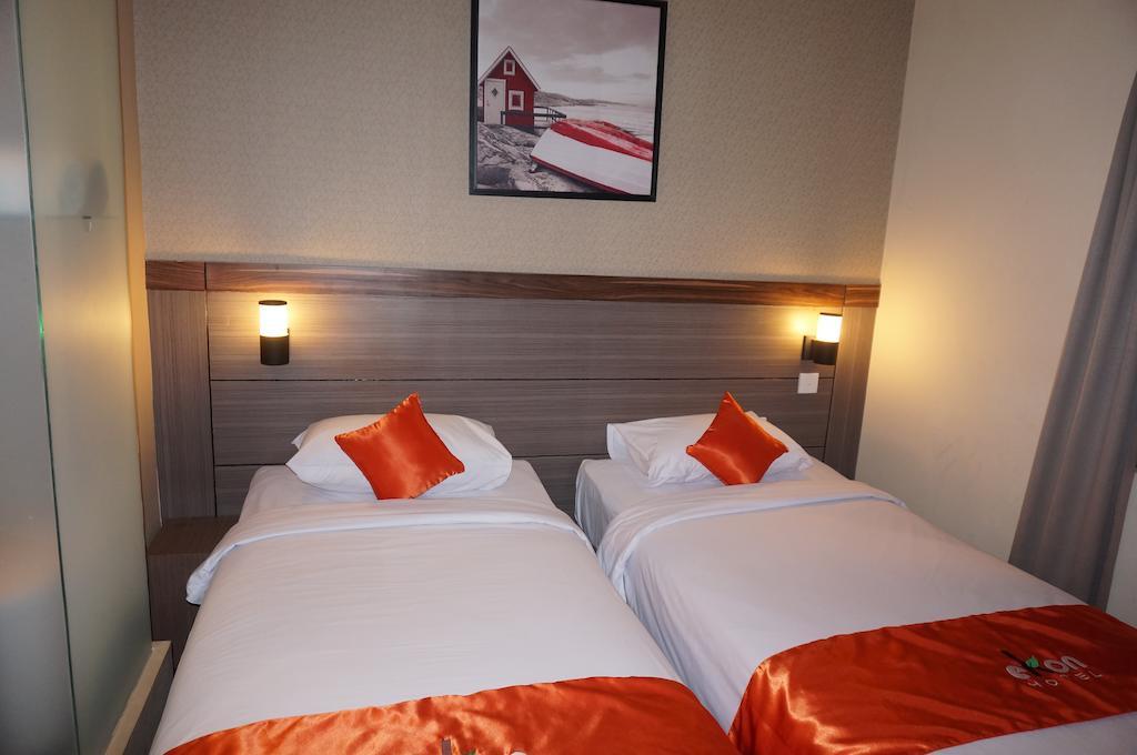 Ekon Hotel Джокьякарта Номер фото