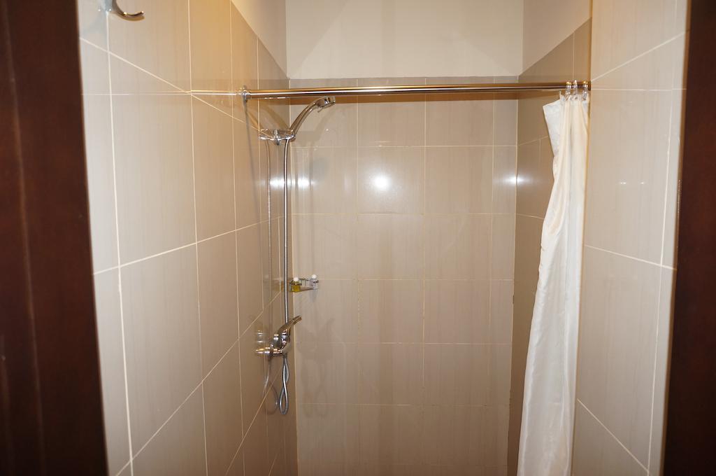 Ekon Hotel Джокьякарта Номер фото